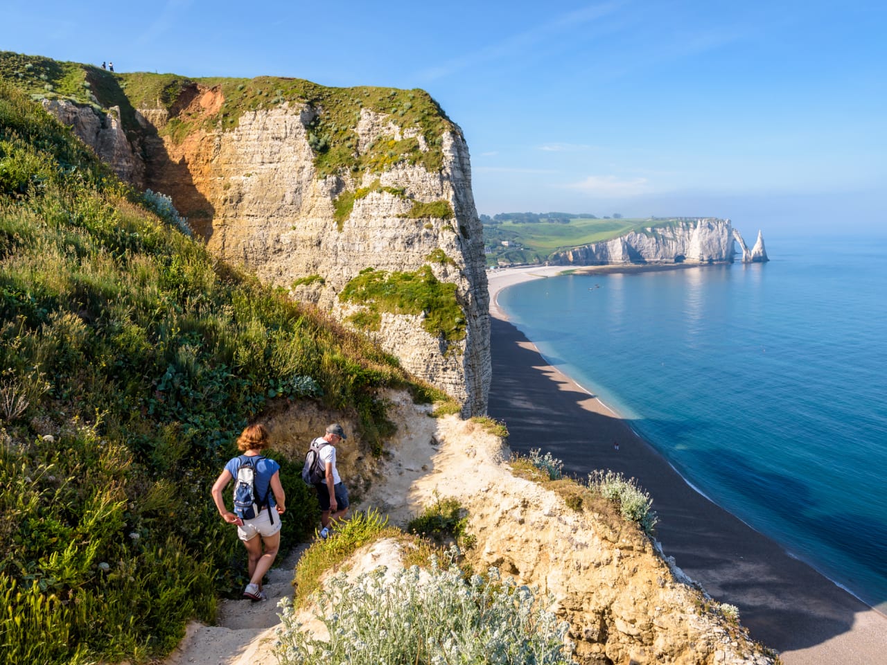 Etretat in Frankreich ©olrat/iStock Editorial / Getty Images Plus via Getty Images