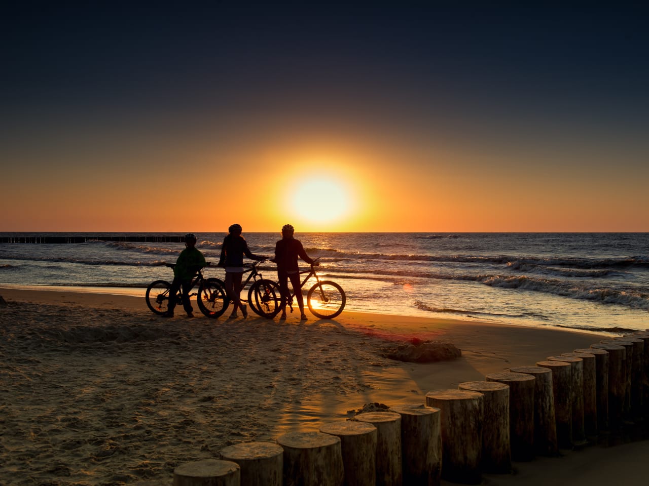 Fahrradausflug an der Ostsee © pershing - stock.adobe.com