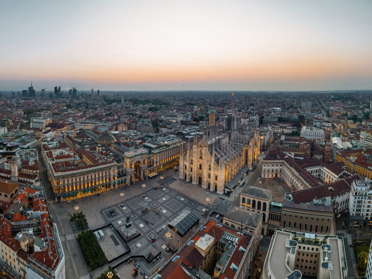 Mailand, Italien © Ratnakorn Piyasirisorost/Moment via Getty Images