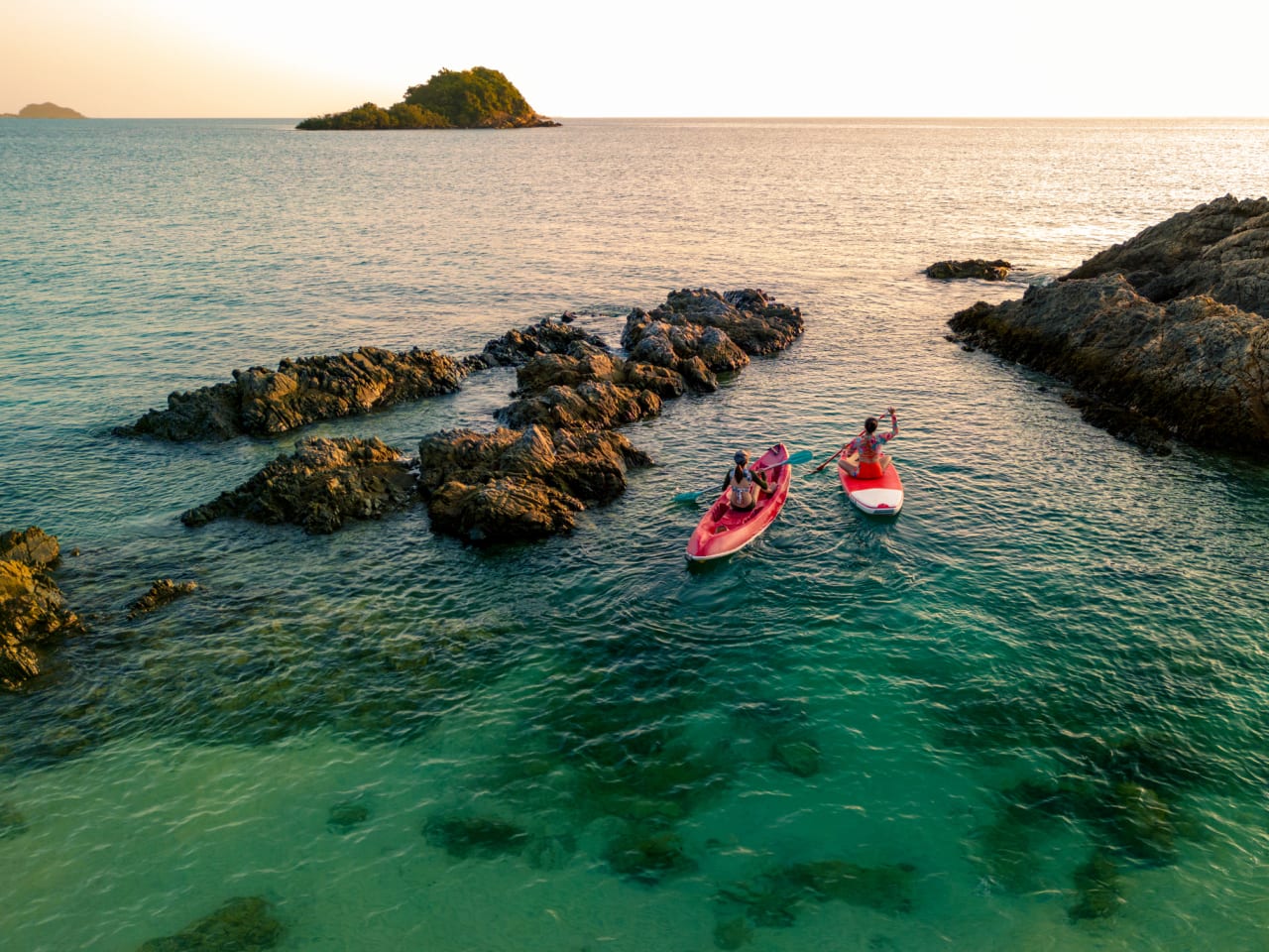 Paddeln in Thailand © Chanin Nont/Moment via Getty Images