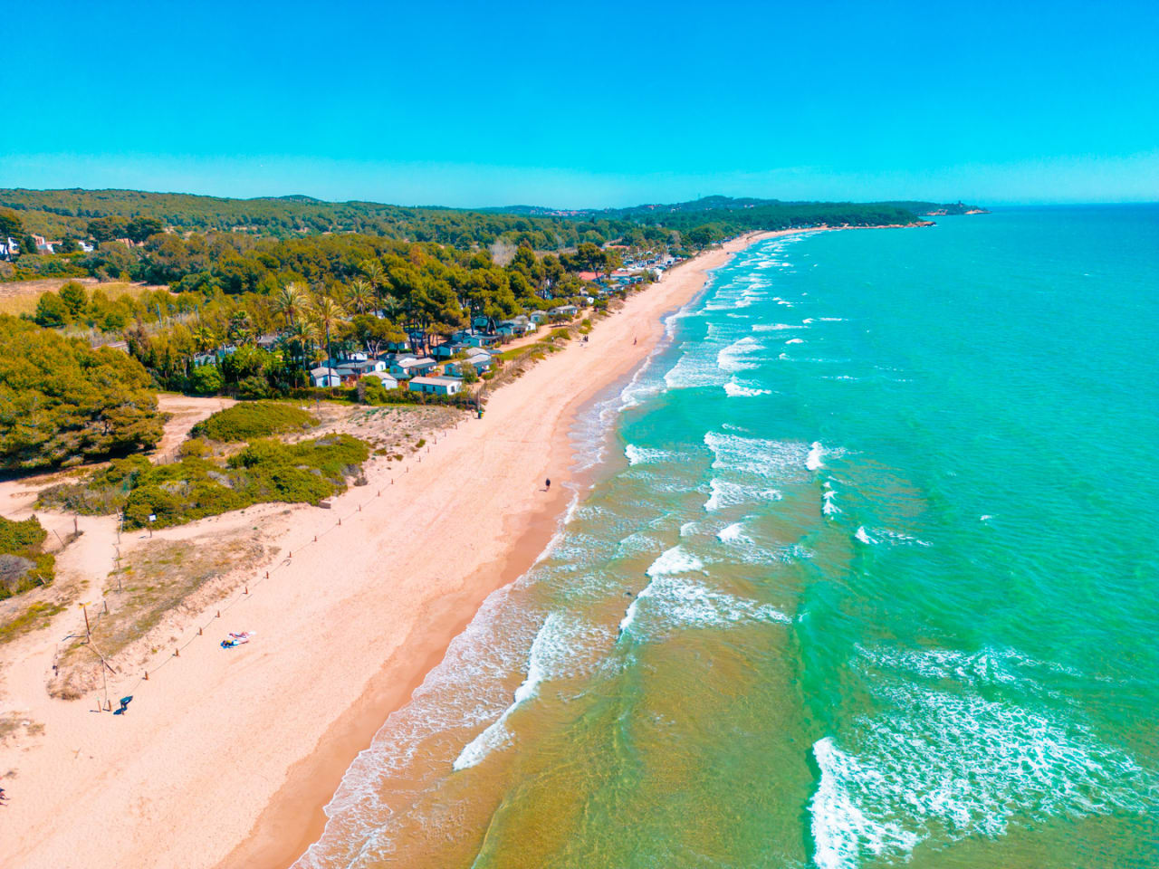 Platja Llarga in Tarragona, Spanien