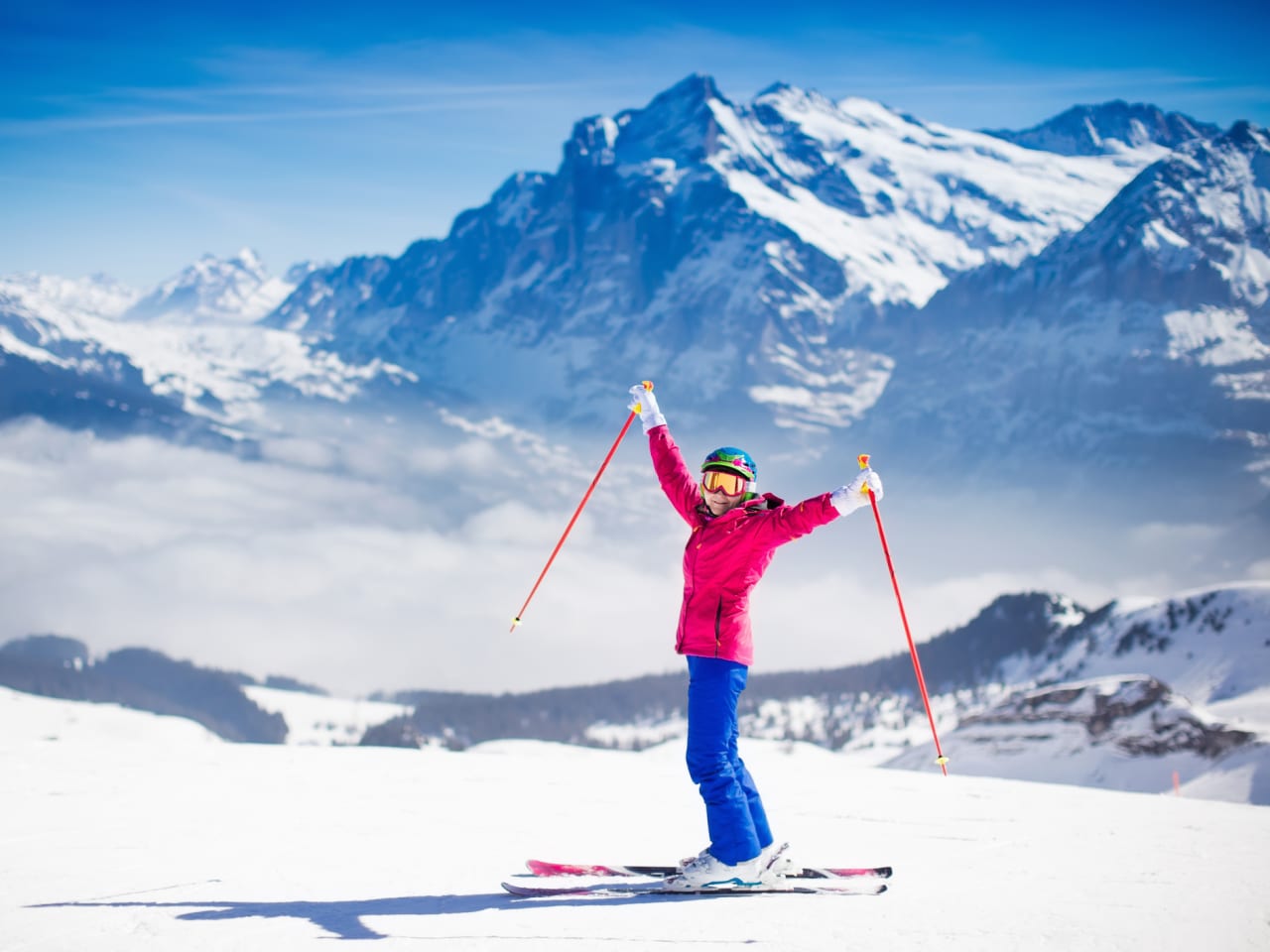 Skifahren in der Schweiz © FamVeld/iStock / Getty Images Plus via Getty Images