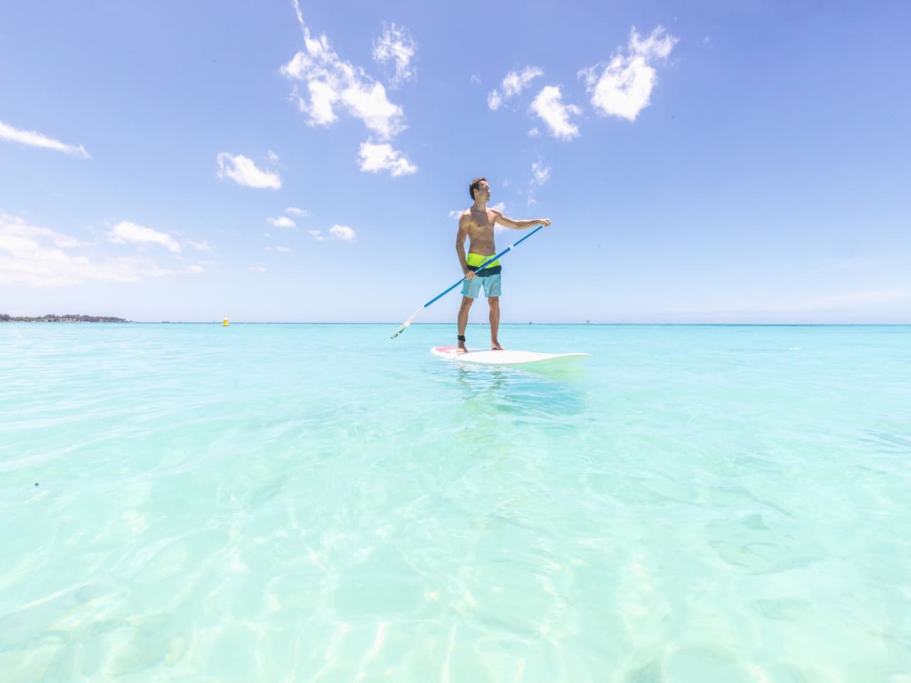 Stand-Up-Paddling, Mauritius © Malorny/Moment via Getty Images