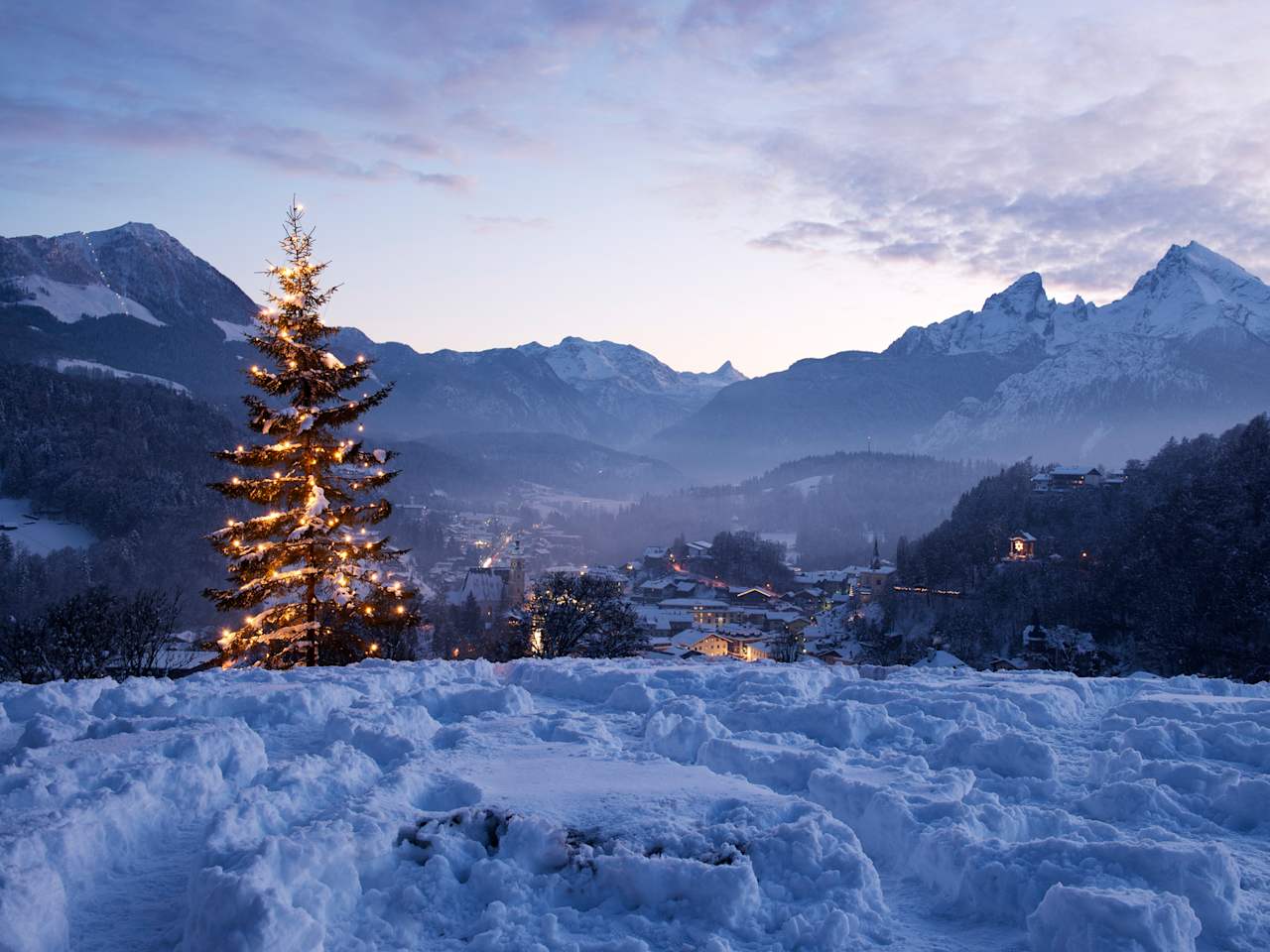 Weihnachten in den Bergen © seewhatmitchseei/Stock / Getty Images Plus via Getty Images