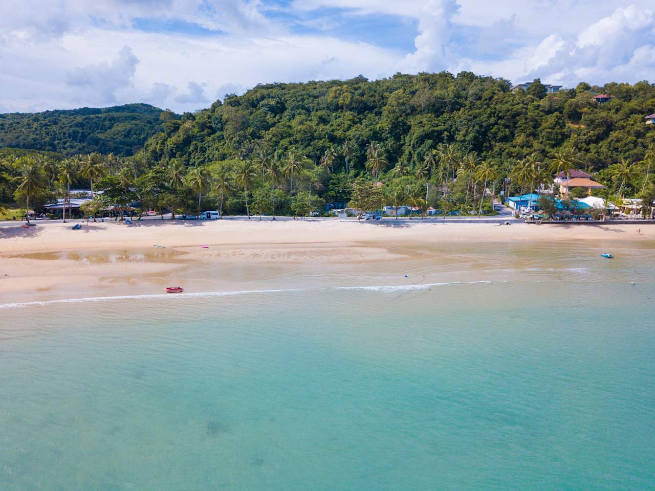 Ao Yon Strand in Phuket, Thailand © MosayMay/iStock / Getty Images Plus via Getty Images