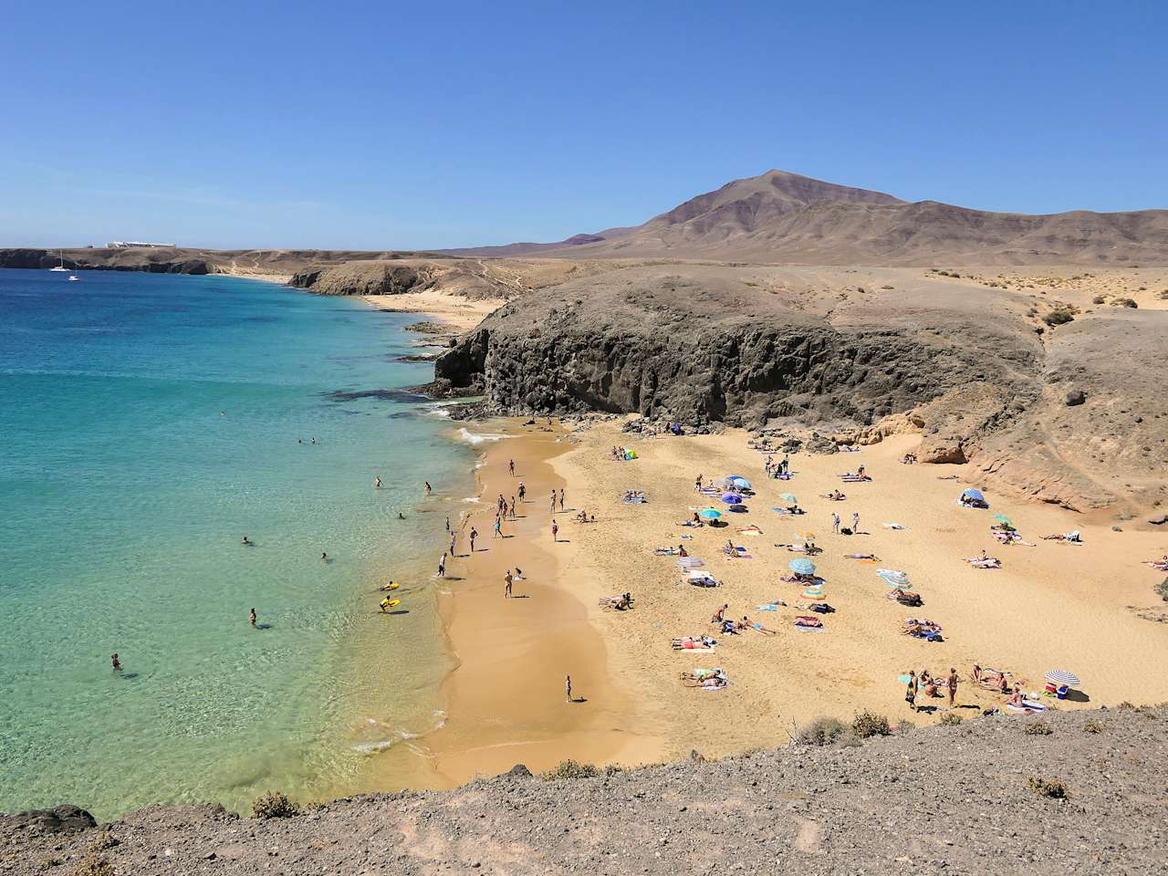 Blick auf die Playa del Pozo auf Lanzarote