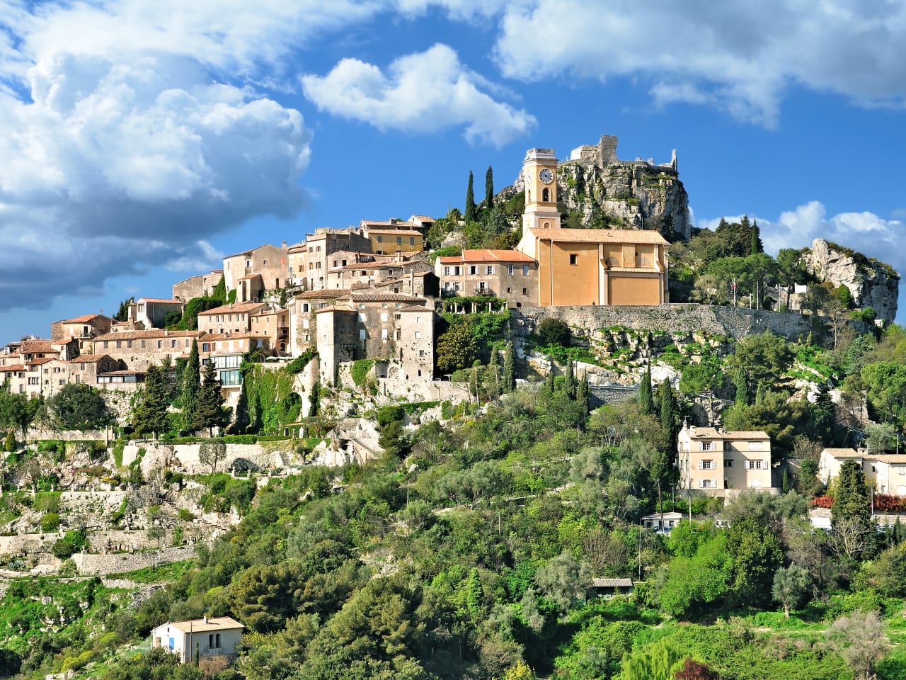 Das Dorf Eze am Hang, Côte d’Azur, Frankreich