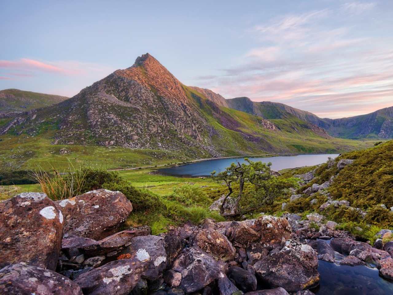 Besonders für Naturfreunde hat Wales viel zu bieten. © iStock via Getty/Lukas Bischoff