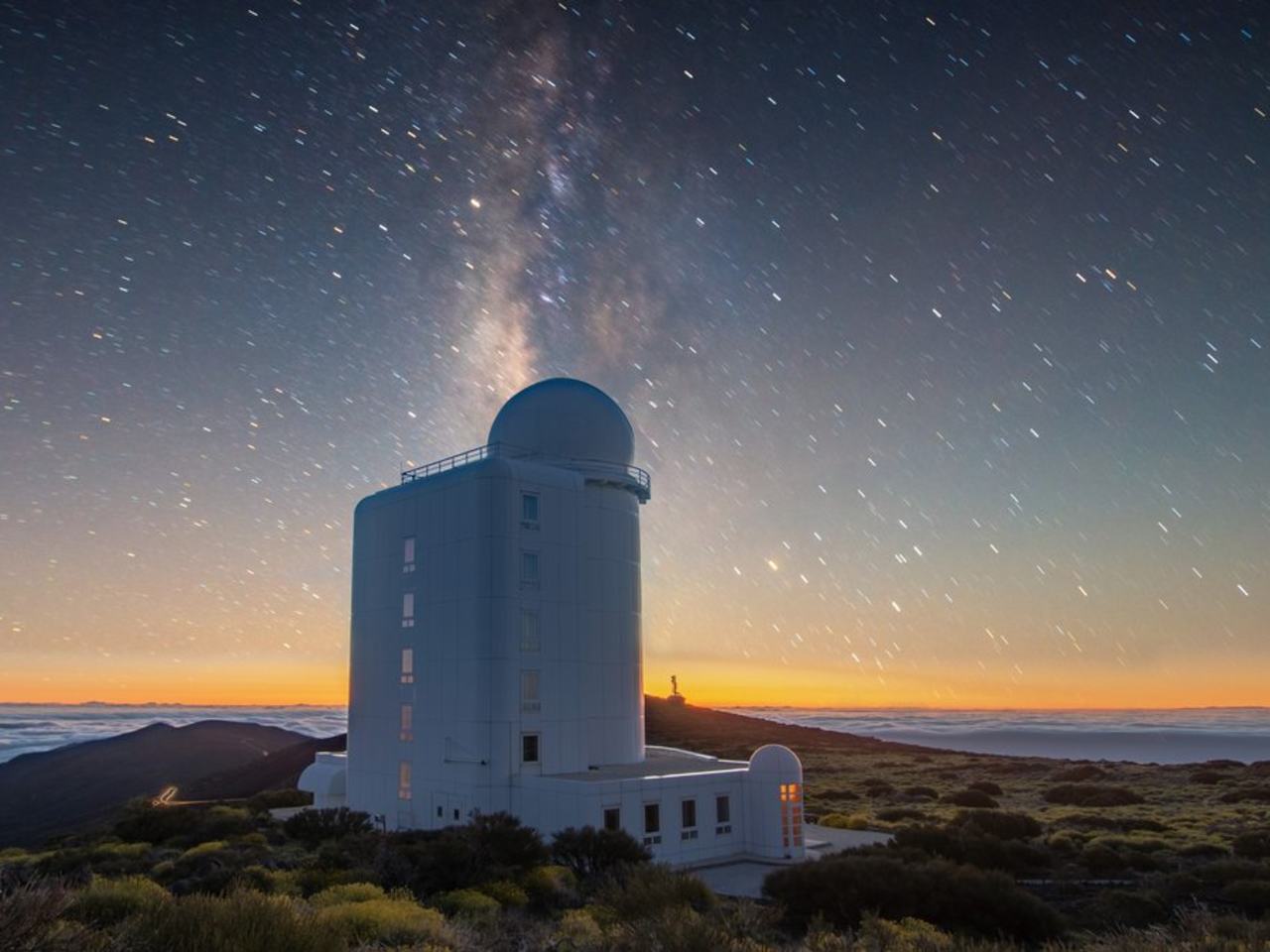 Auf Teneriffa kannst du die Nacht in ihrer ganzen Schönheit erleben. © istock/MikeMareen