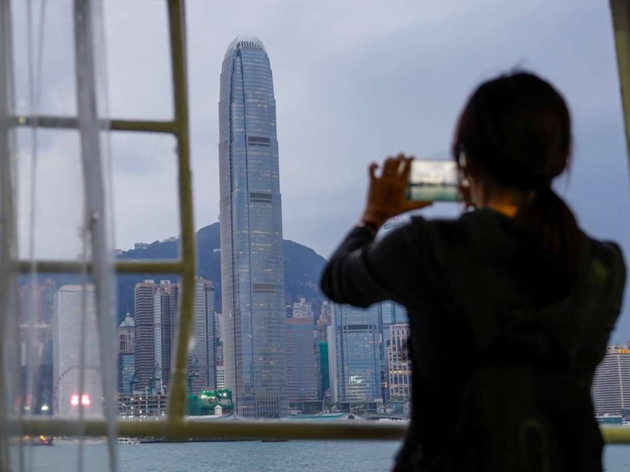 Hongkong mit seinen Sehenswürdigkeiten ist immer eine Reise wert. © IMAGO/Nexpher Images