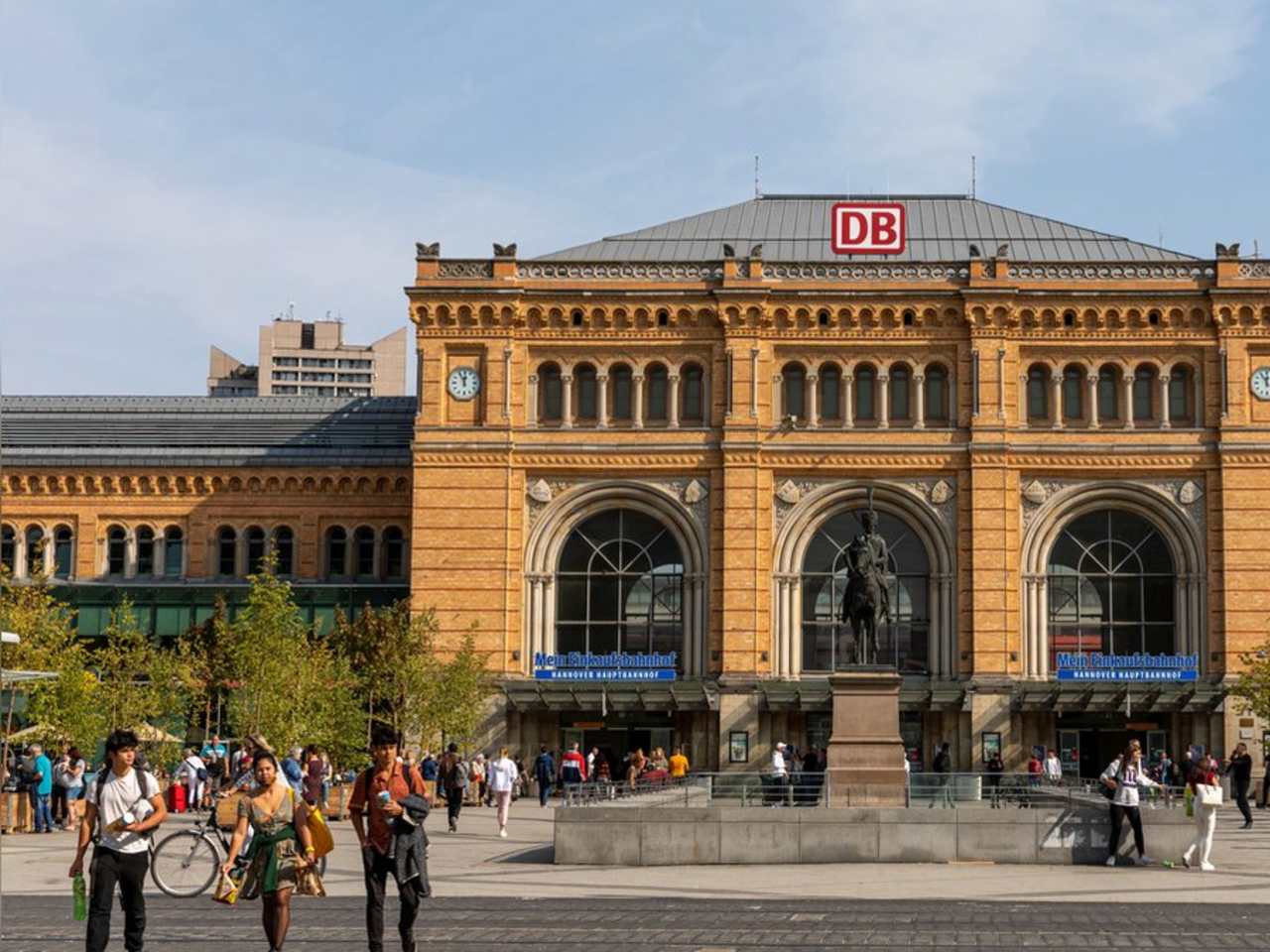 Der Bahnhof in Hannover. © iStock via Getty/Ilari Nackel