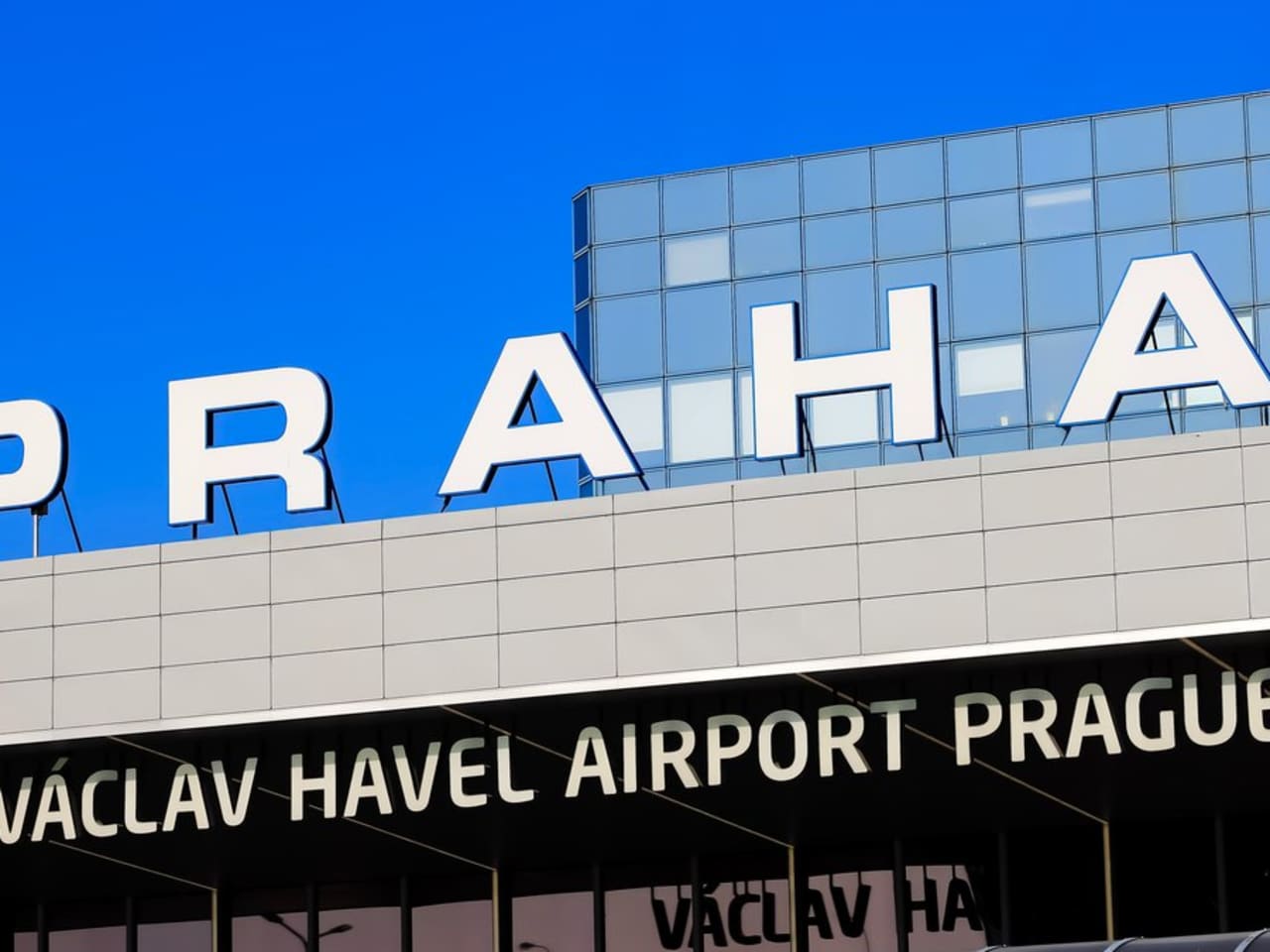 Prags Václav-Havel-Airport erhielt die Ehrung als bester europäischer Flughafen. © Mikki Orso/iStock via Getty Images