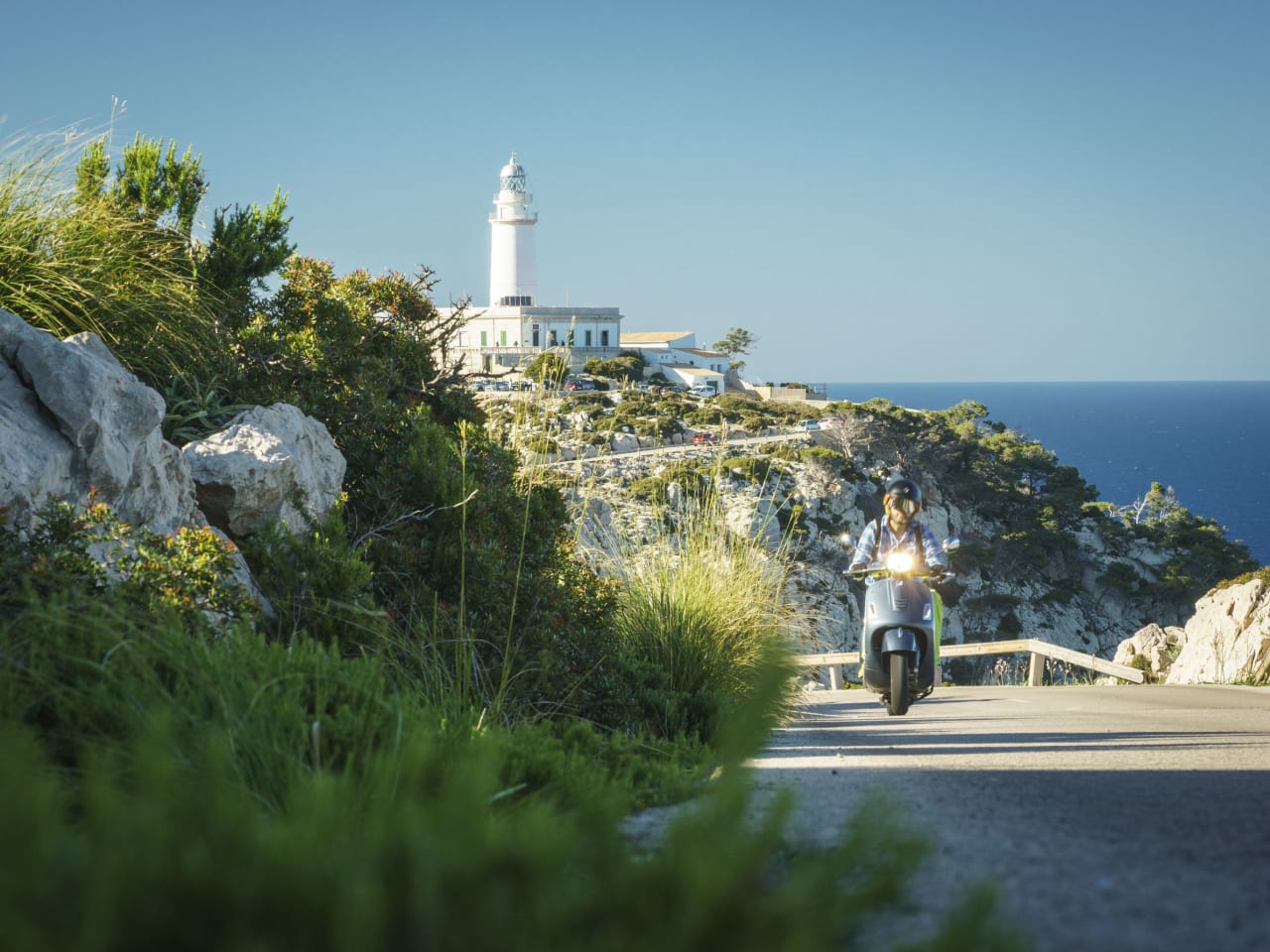 Geht gut voran – mit dem Motorroller auf Mallorca on tour beim Cap de Formentor