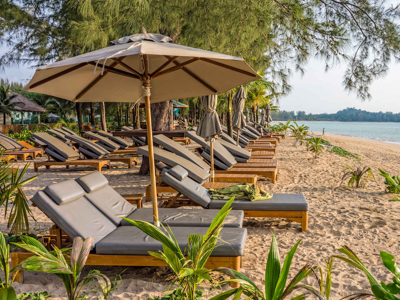 Pakweep Beach, Khao Lak / Phang Nga