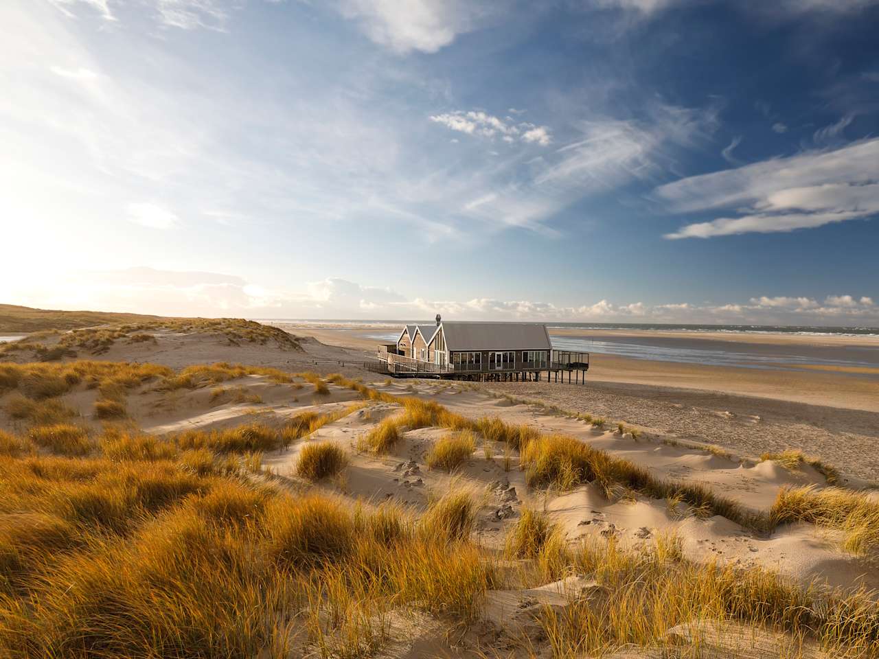 Holzhaus am Nordseestrand, Niederlande