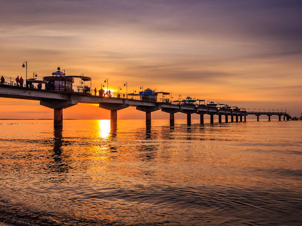 Misdroy Pier bei Sonnenuntergang
