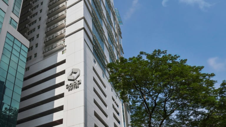 BIG SALE TIKET PESAWAT & HOTEL | . OASIA SUITES HOTEL KUALA LUMPUR - BEST  DEAL 🔥 Hotel ini menawarkan pengalaman bergaya dan luas dalam jarak  berjalan kaki ke landmar... | Instagram
