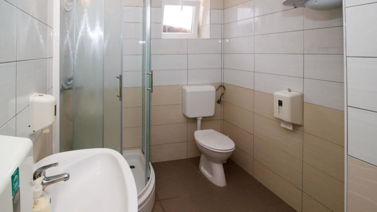 Motel Tri Lovca Knin Alle Infos Zum Hotel