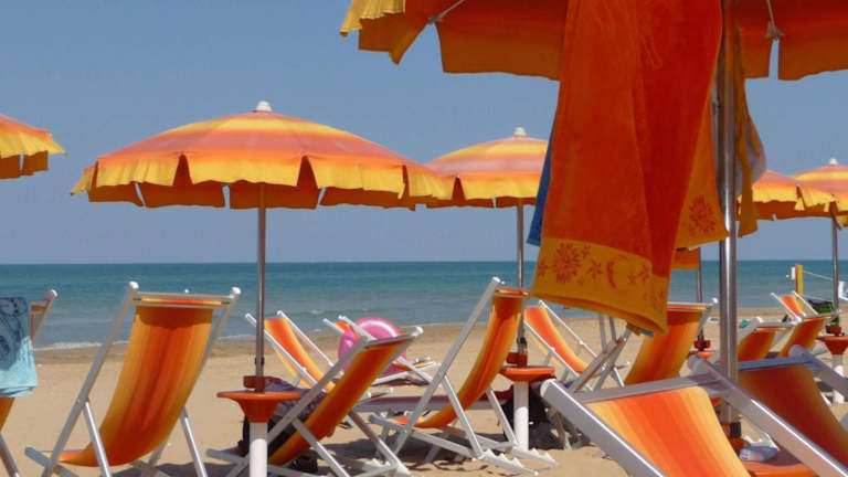 Holdiday Inn Holiday Home Internazionale Camping Village by Interhome (San Menaio ...