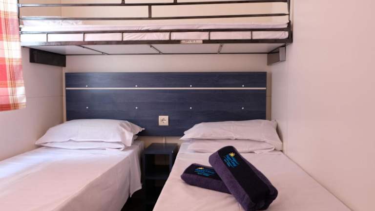 Holdiday Inn Holiday Home Internazionale Camping Village by Interhome (San Menaio ...