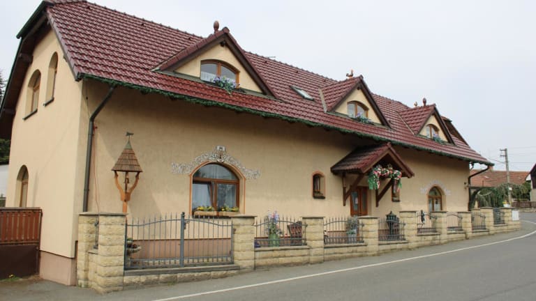 Penzion U Kapli ky Nov Kn n Alle Infos Zum Hotel