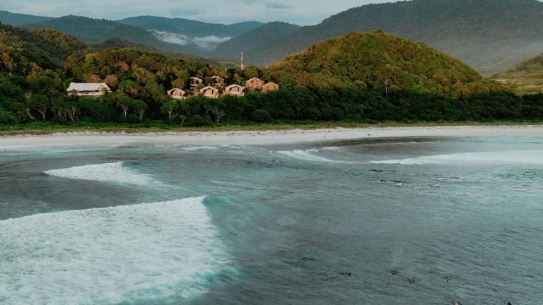 Kini Resort - Oceanfront Bamboo Eco Lodges (Gili Sunut): Alle Infos zum ...