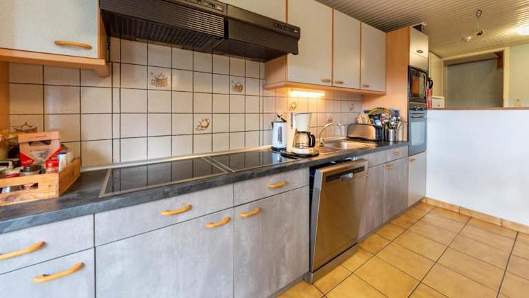 Holdiday Inn Holiday home in Montleban with garden (Cherain): Alle Infos zum Hotel
