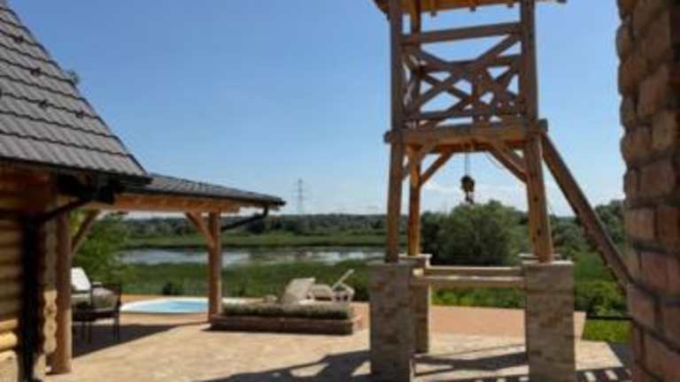 Lux Wood (Belgrad): Alle Infos zum Hotel