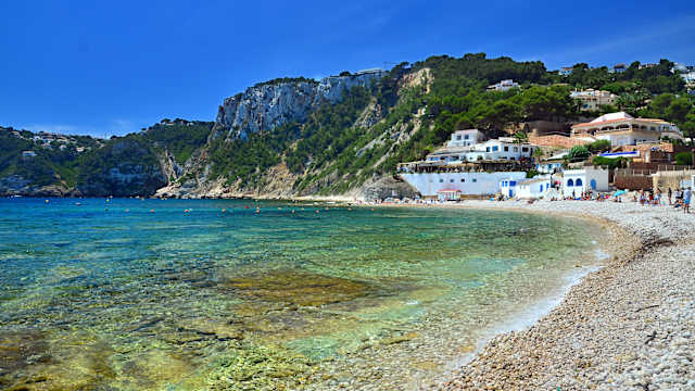 Strand von Cala Barraca bei Portixol. © Juampiter via GettyImages