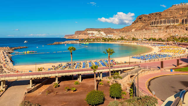 Blick auf den Strand und das Meer in Gran Canaria.