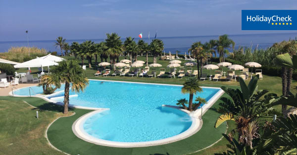 "Anlage mit tollem Garten+Pool aber Luft nach oben" Infinity Resort