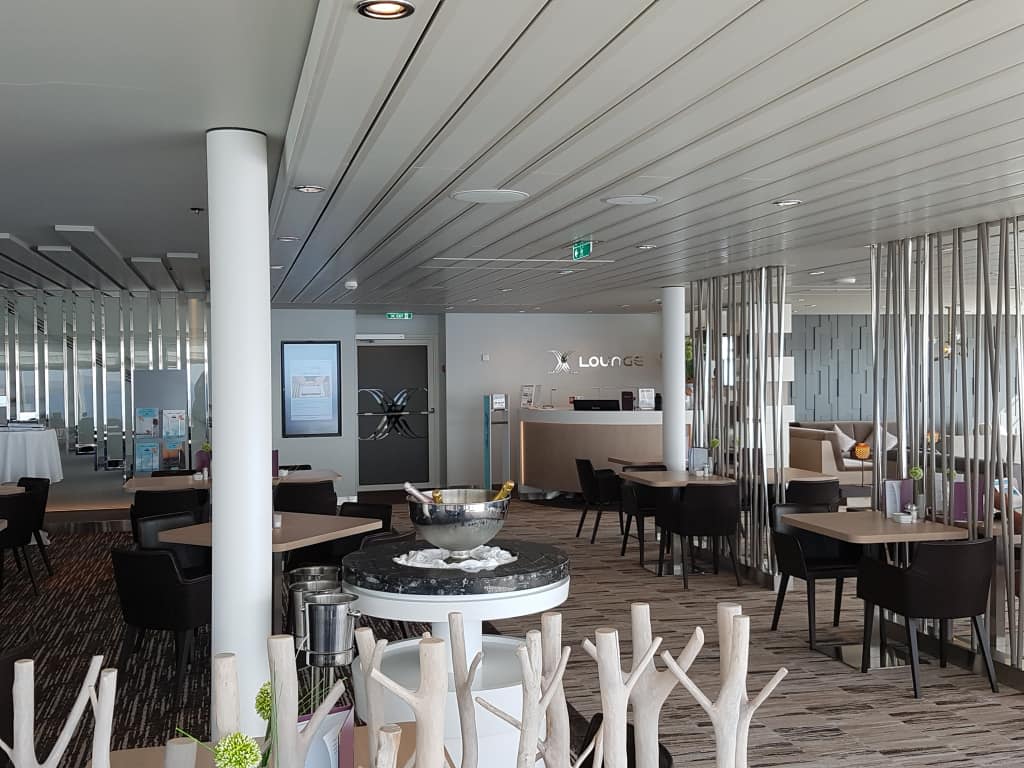 X Lounge Mein Schiff 1 Holidaycheck