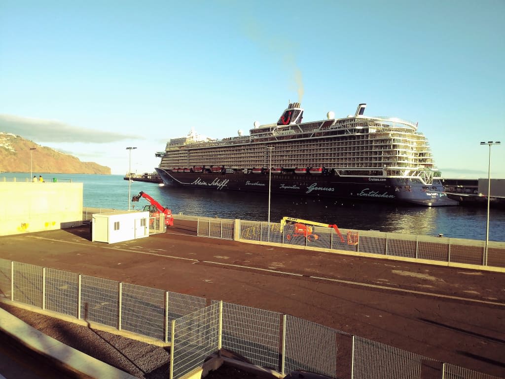 Mein Schiff 2 In Funchal Mein Schiff 2 Holidaycheck