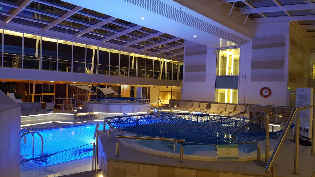 überdachter Pool Mein Schiff 3 Holidaycheck