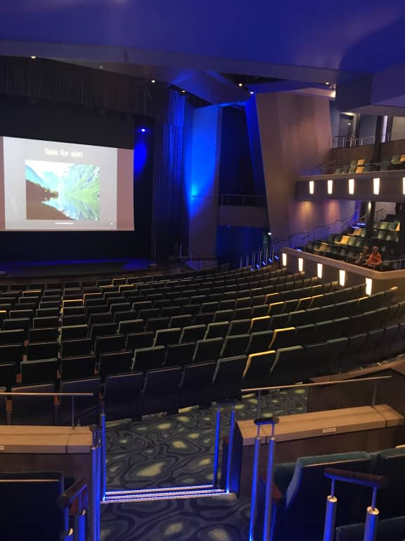 Theater Mein Schiff 4 Holidaycheck