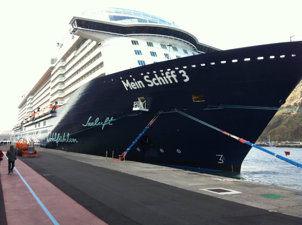 Vor Anker Mein Schiff 3 Holidaycheck