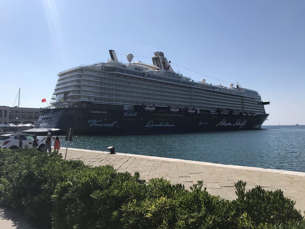 Ms6 Im Hafen Von Triest Mein Schiff 6 Holidaycheck