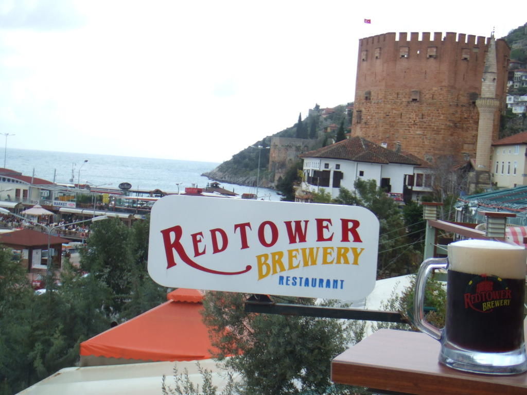 Ред тауэр. Red Tower Brewery Restaurant Алания меню. Ресторан Red Tower Алания. Алания красная башня ресторан. Лучшие рестораны в Алании.