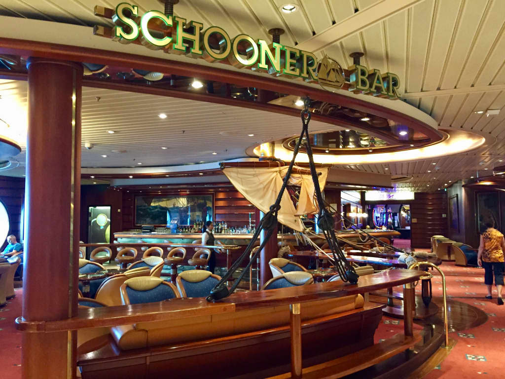 Schooner Bar Explorer Of The Seas Holidaycheck