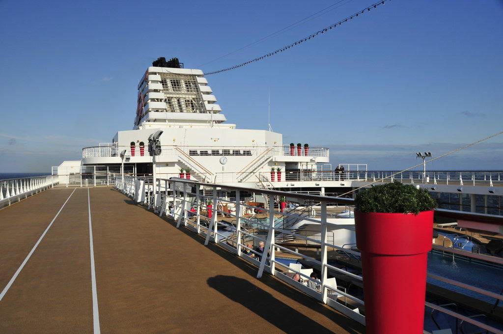 Jogging Bereich An Deck Alte Mein Schiff 2 Holidaycheck