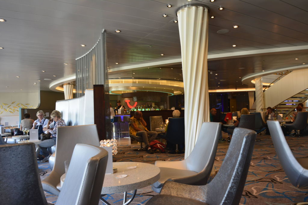 Tui Bar Mein Schiff 5 Holidaycheck