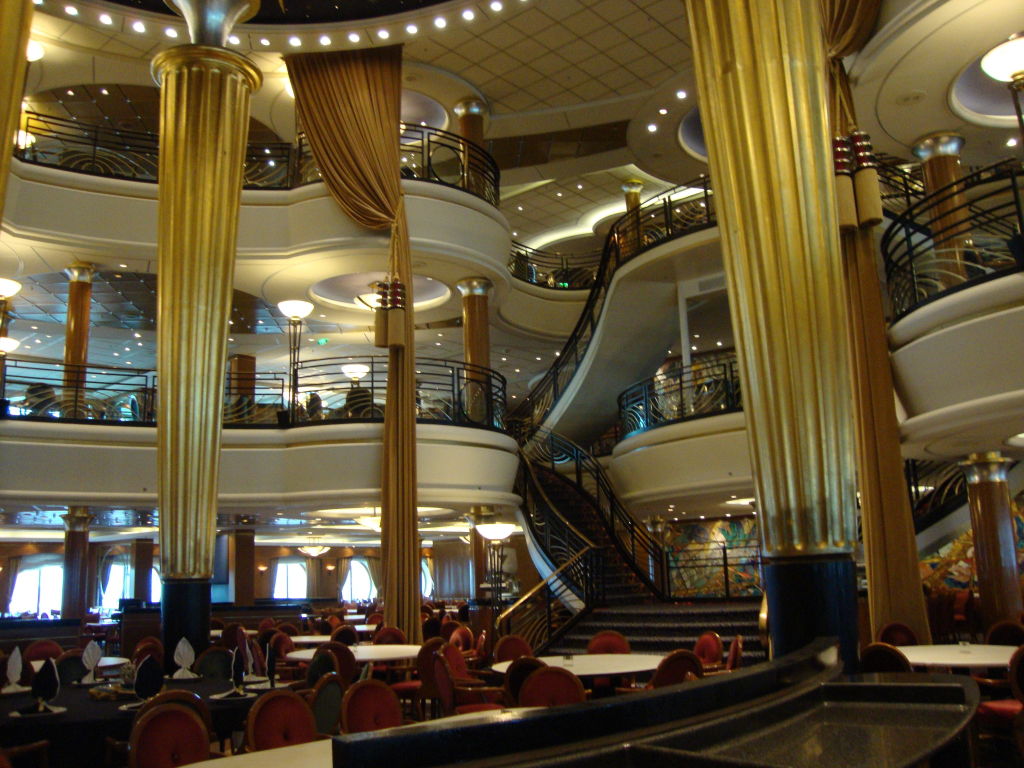 Speisesaal Explorer Of The Seas Holidaycheck