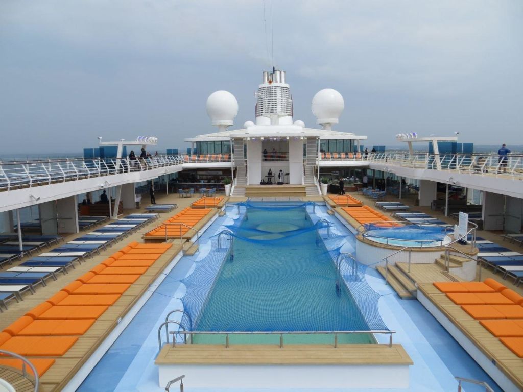 25m Pool Mein Schiff 3 Holidaycheck