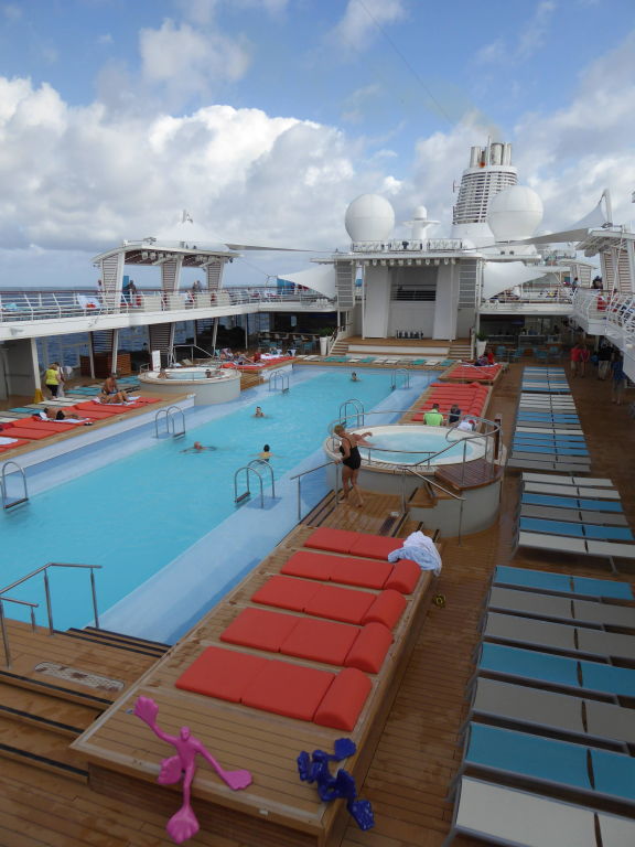 25m Pool Mein Schiff 5 Holidaycheck