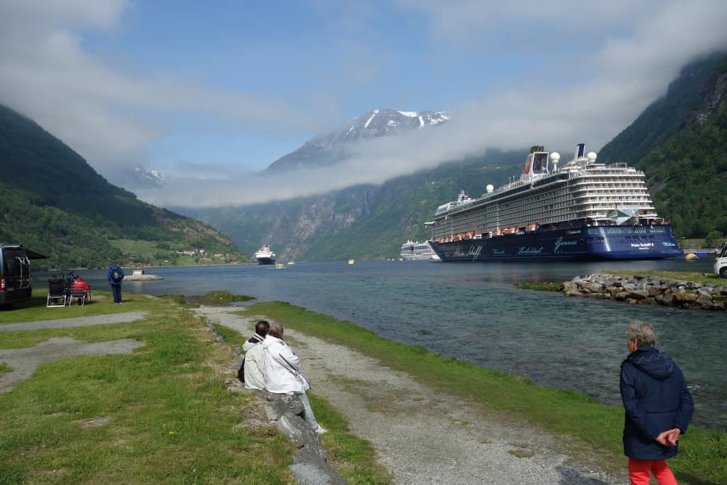 Im Geiranger Fjord Norwegen Mein Schiff 4 Holidaycheck