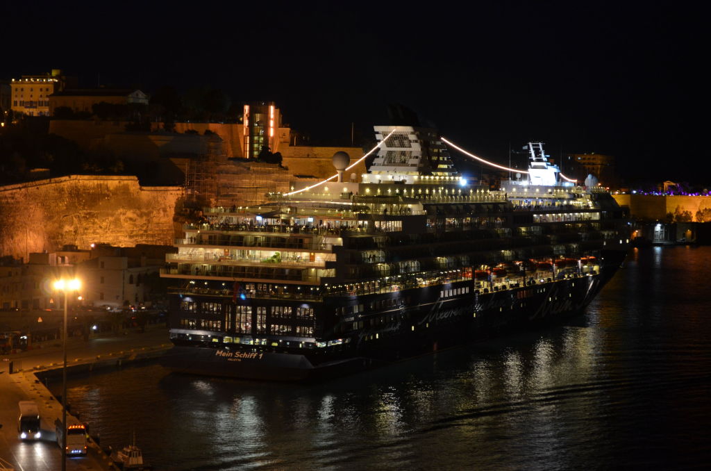 Mein Schiff 1 Im Hafen Von Valletta Alte Mein Schiff 2