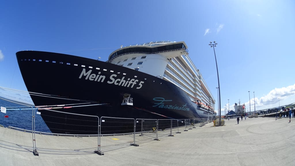 Außenansicht Mein Schiff 5 Holidaycheck