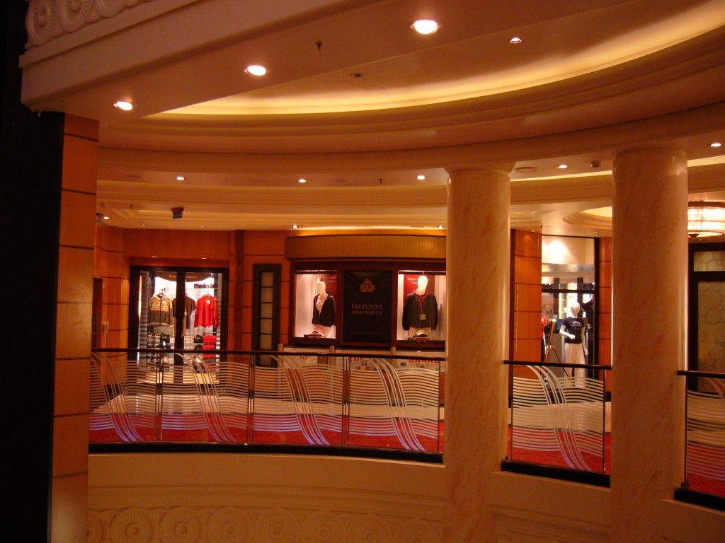 Einkaufsmoglichkeiten Queen Mary 2 Holidaycheck