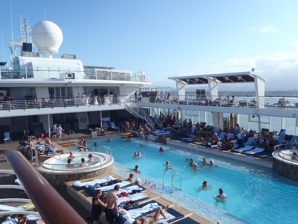 Pool Mit Genügend Liegen Mein Schiff 6 Holidaycheck