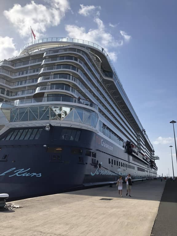 Außenansicht Mein Schiff 1 Holidaycheck